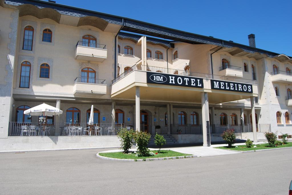 Hotel Meleiros Castro De Sanabria Exteriör bild
