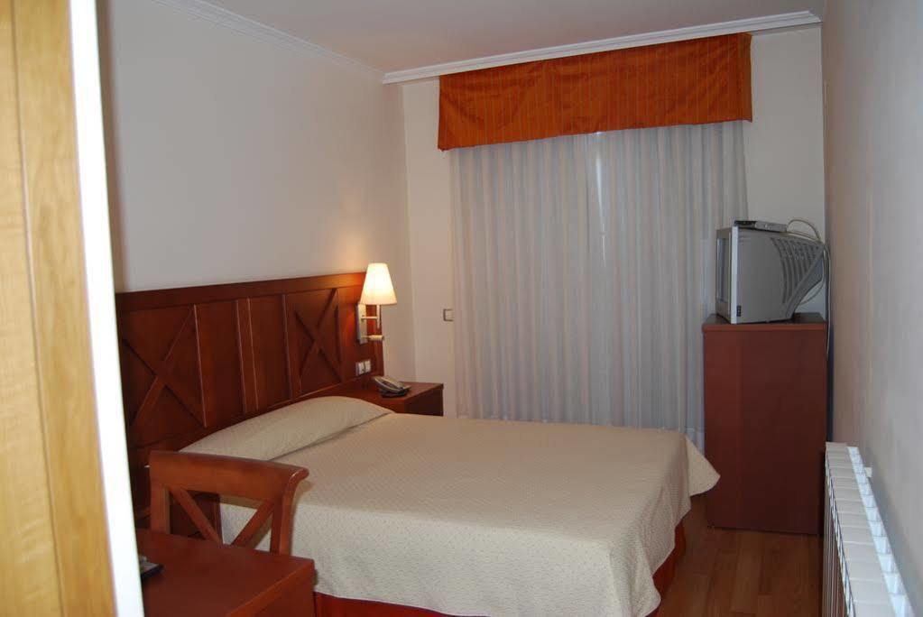 Hotel Meleiros Castro De Sanabria Exteriör bild