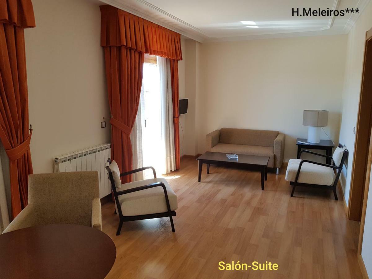 Hotel Meleiros Castro De Sanabria Exteriör bild