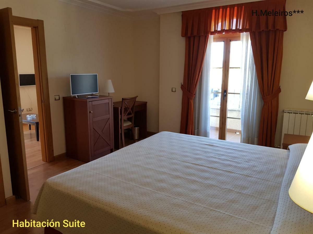 Hotel Meleiros Castro De Sanabria Exteriör bild
